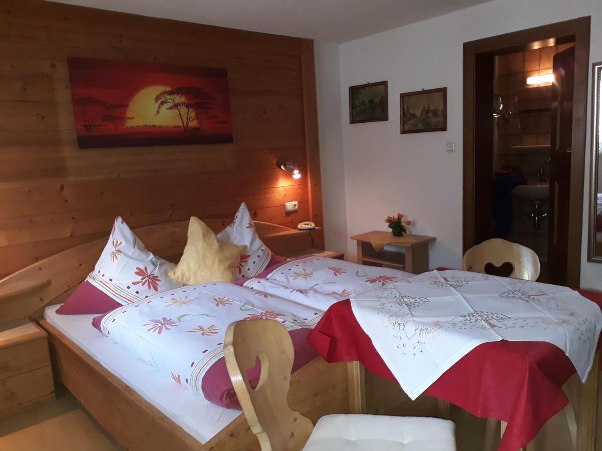 Haus Morgensonne Hotel Pettneu am Arlberg Exterior foto