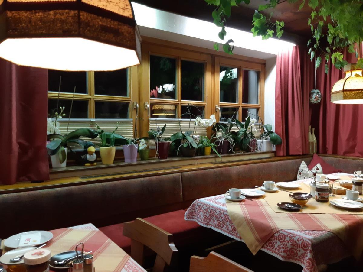 Haus Morgensonne Hotel Pettneu am Arlberg Exterior foto